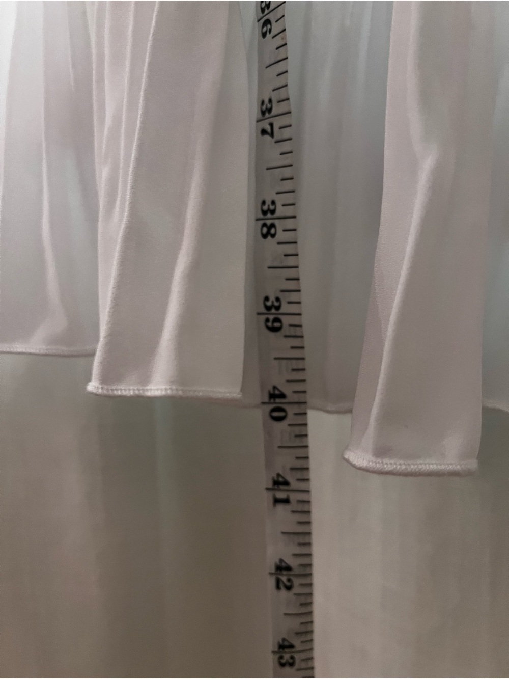 Frank Lyman Tiered Pleat Effect
Dress White Ruffle Size 6 Bridal Shower - Picture 8 of 10